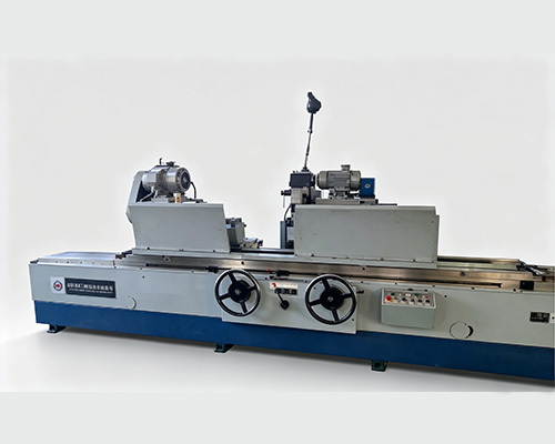 One universal cylindrical grinder